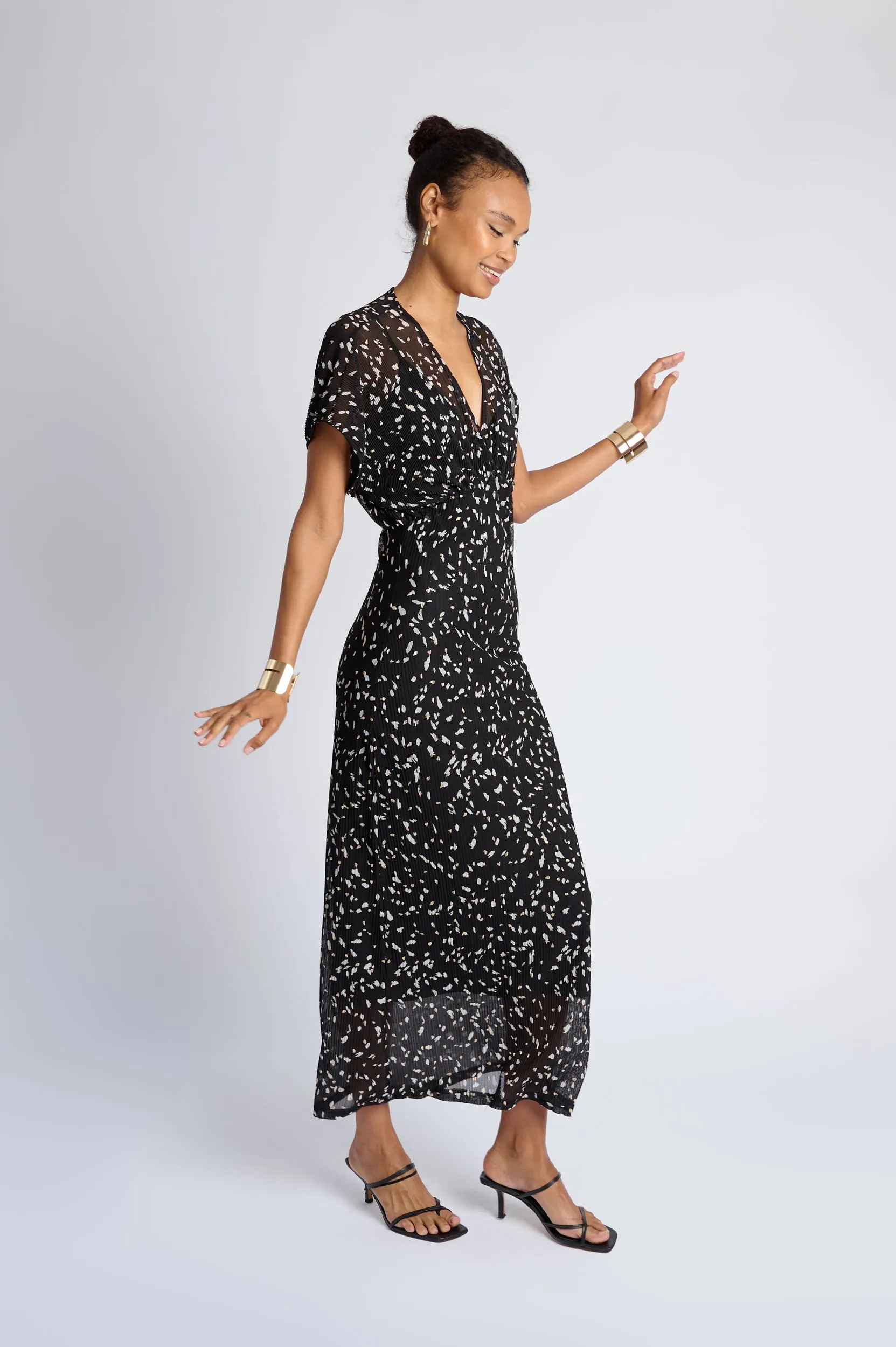 Kimono Sleeve Maxi dress in Foil Black Lightweight Fabric Street Light