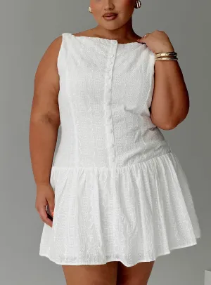 Stage Pop Look Sharp Sweeter Places Embroidered Mini Dress White Curve