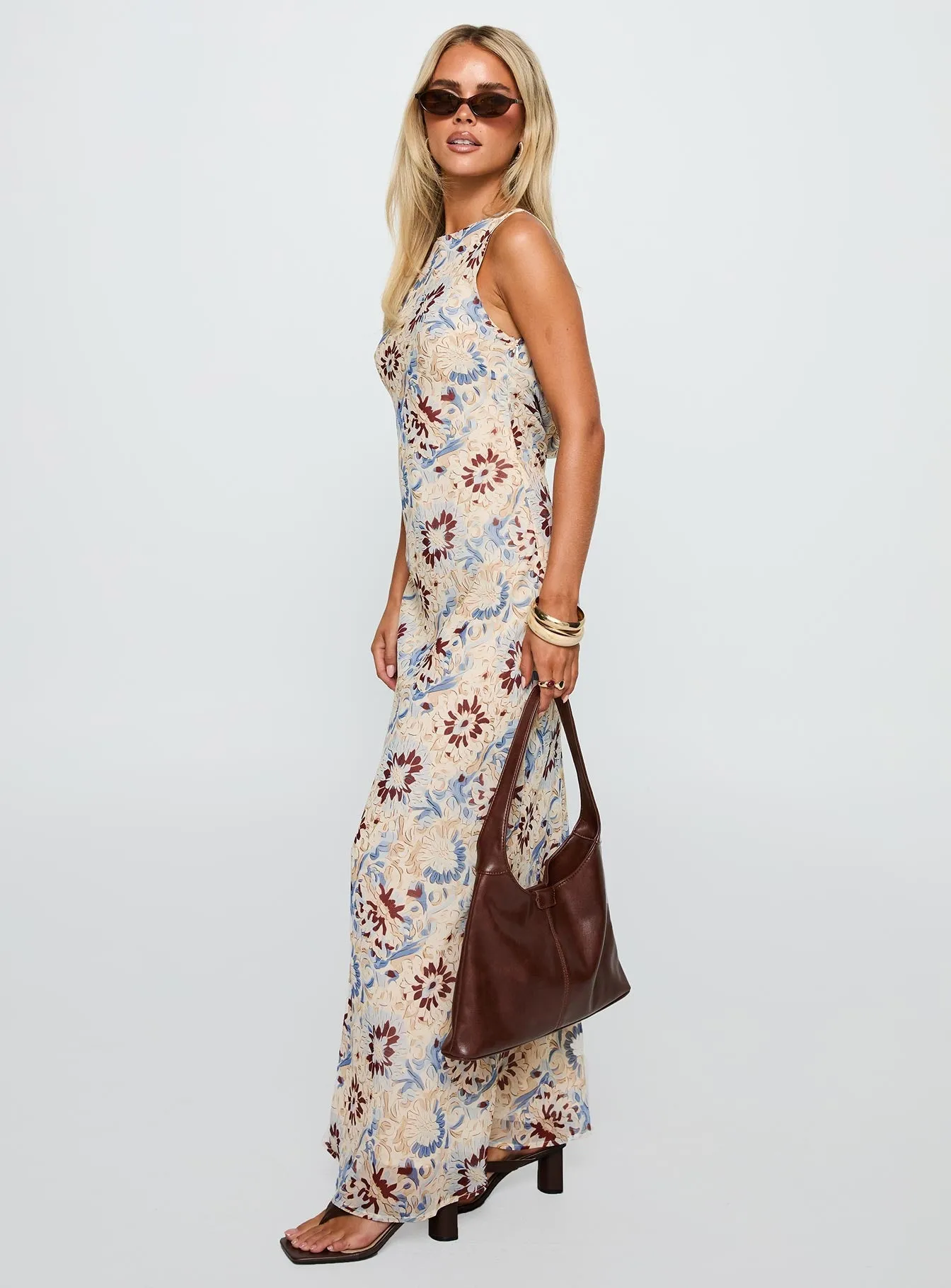 Roam Free Maxi Dress Multi The flowing nature of this maxi dress ensures that you can move freely without sacrificing style