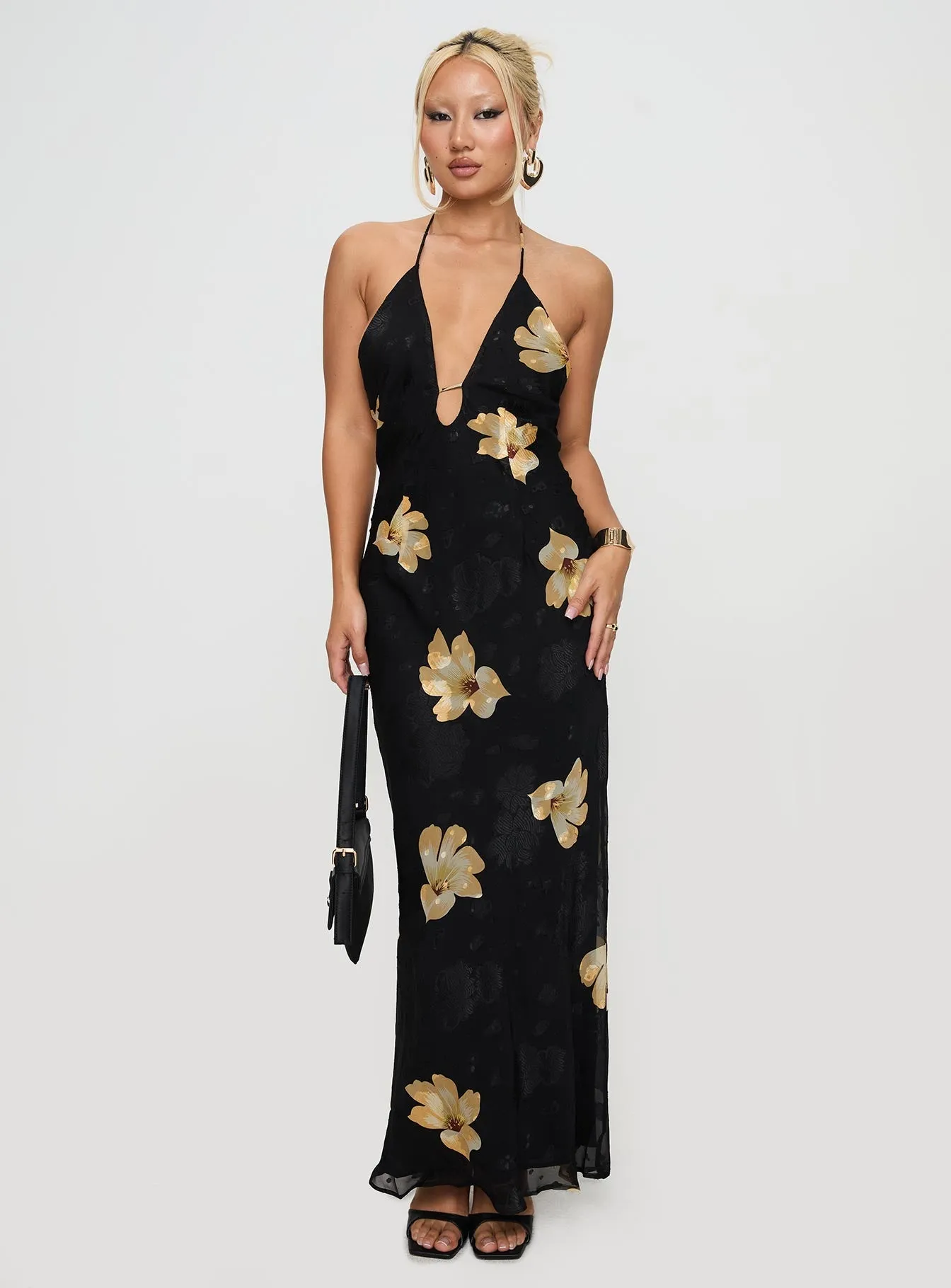 The flattering shape of this dress creates a beautiful silhouette that is perfect for all body types Yasminn Maxi Dress Multi Petite