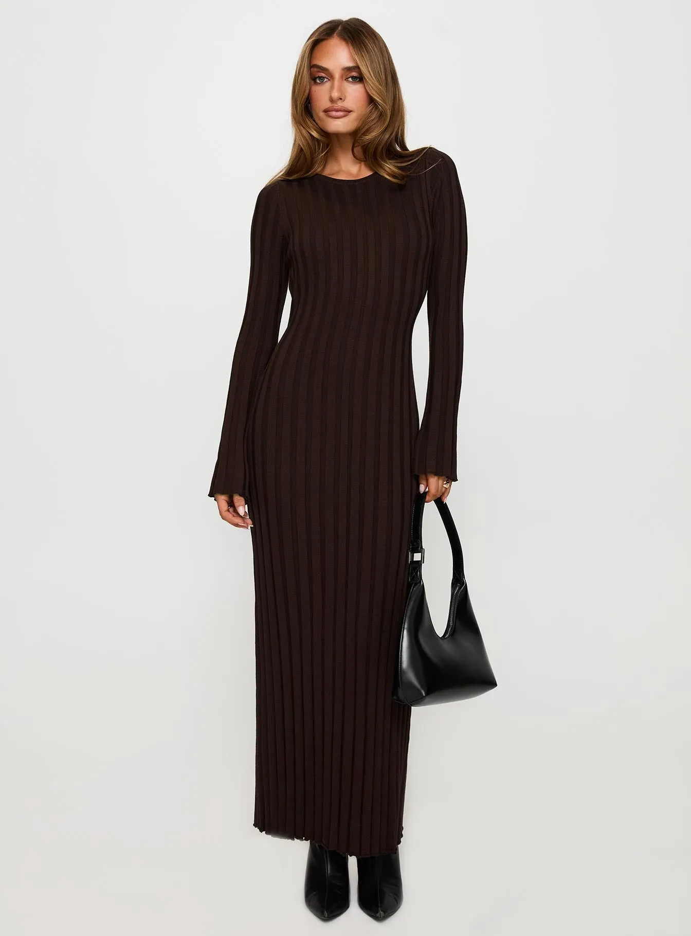 Its elegant silhouette adds a touch of sophistication to your everyday look Vespa Long Sleeve Maxi Dress Brown