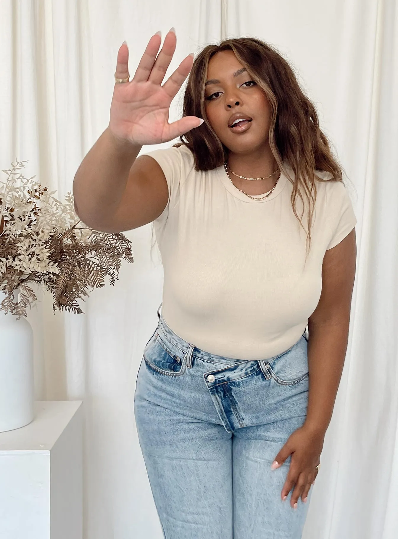 Harlea Bodysuit Beige Curve Bold Lightweight