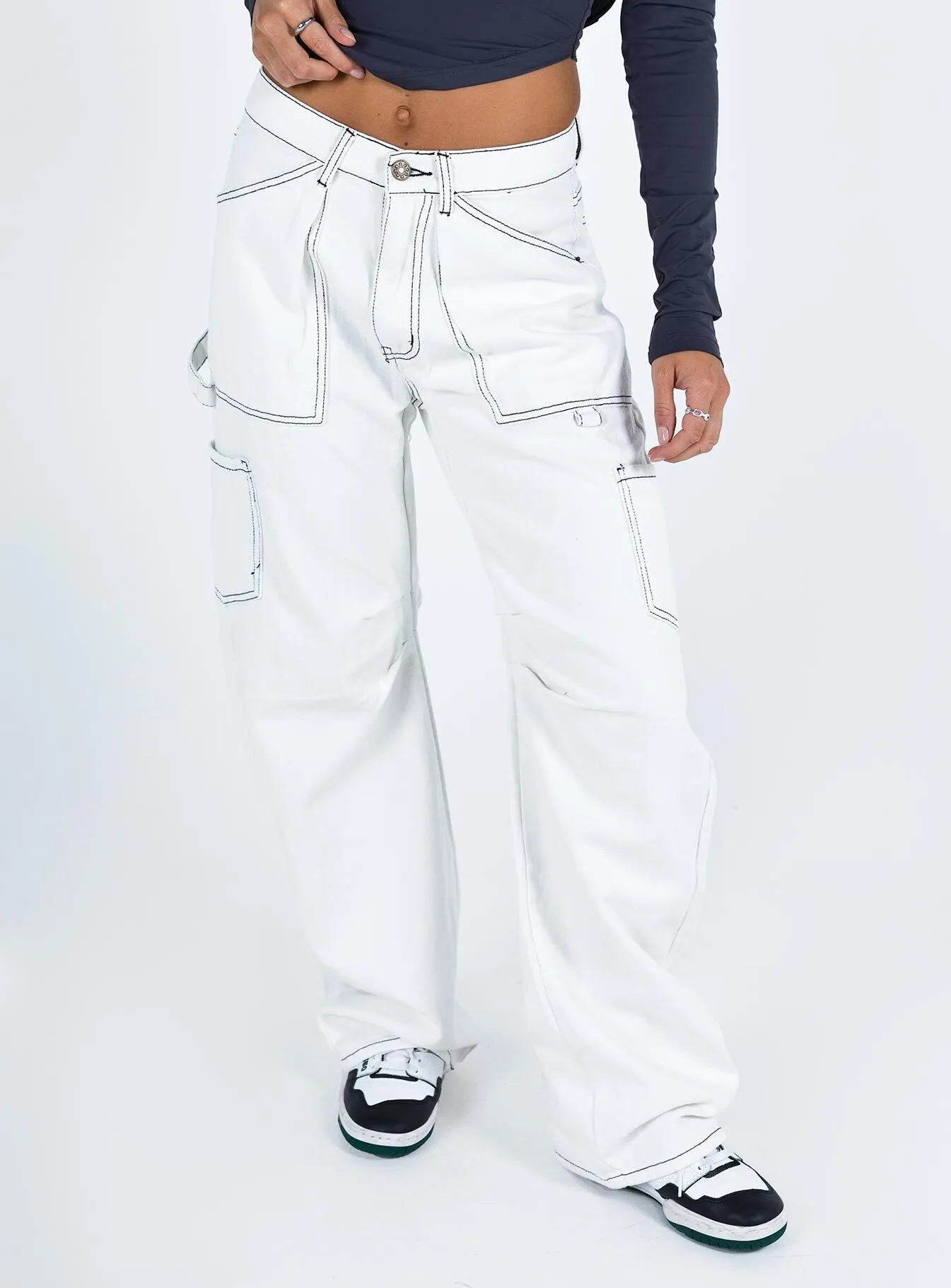 Casual Luxury Winter Warmth Relaxed Style City Walk Trend Setter Miami Vice Mid Rise Straight Leg Cargo Pants White