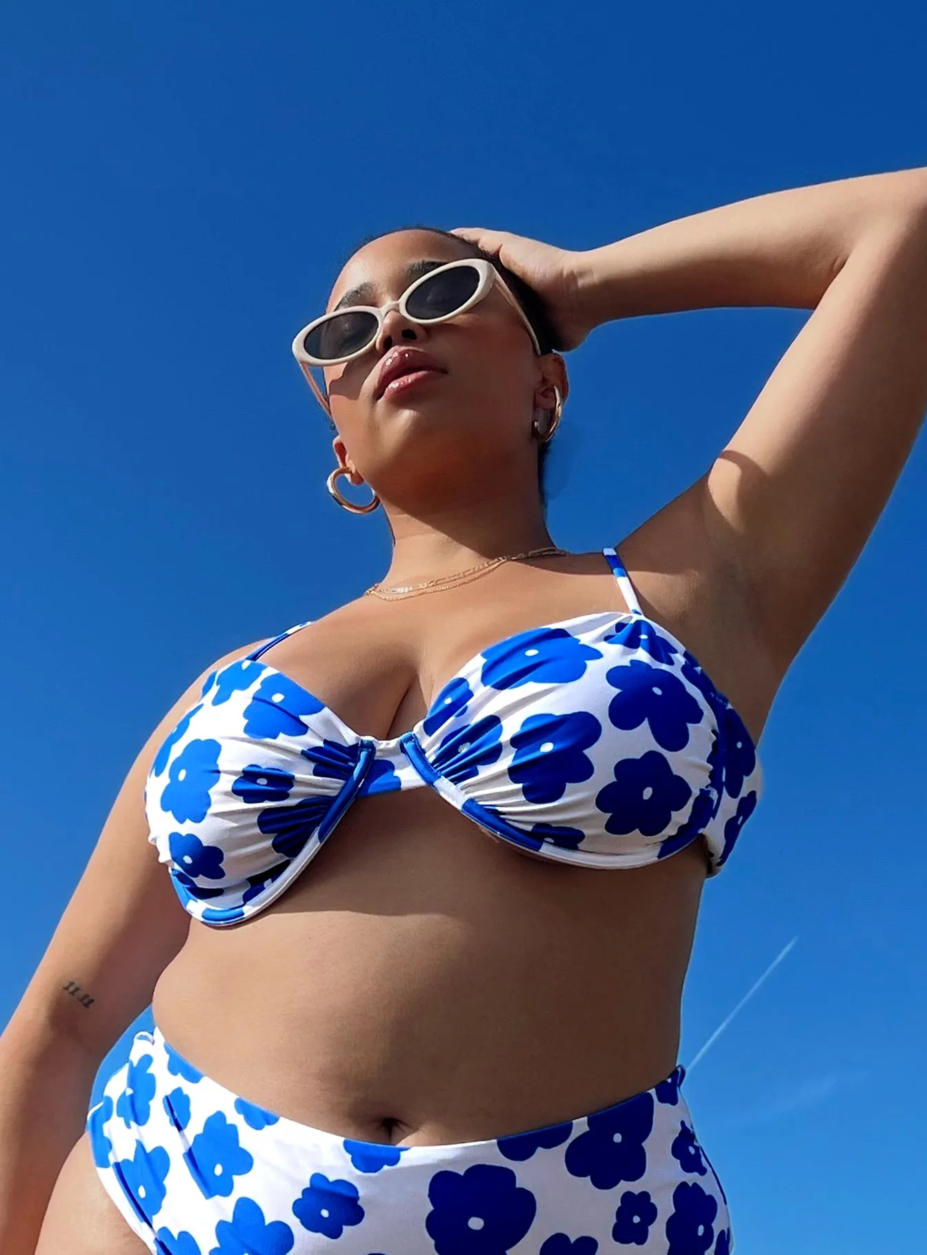 Avani Eco Nylon Bikini Top Blue Multi Curve Tension Control Band Adjustable Straps