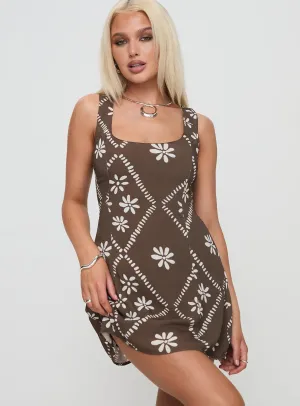 Niseko Mini Dress Brown Beat Fresh Pose Glow