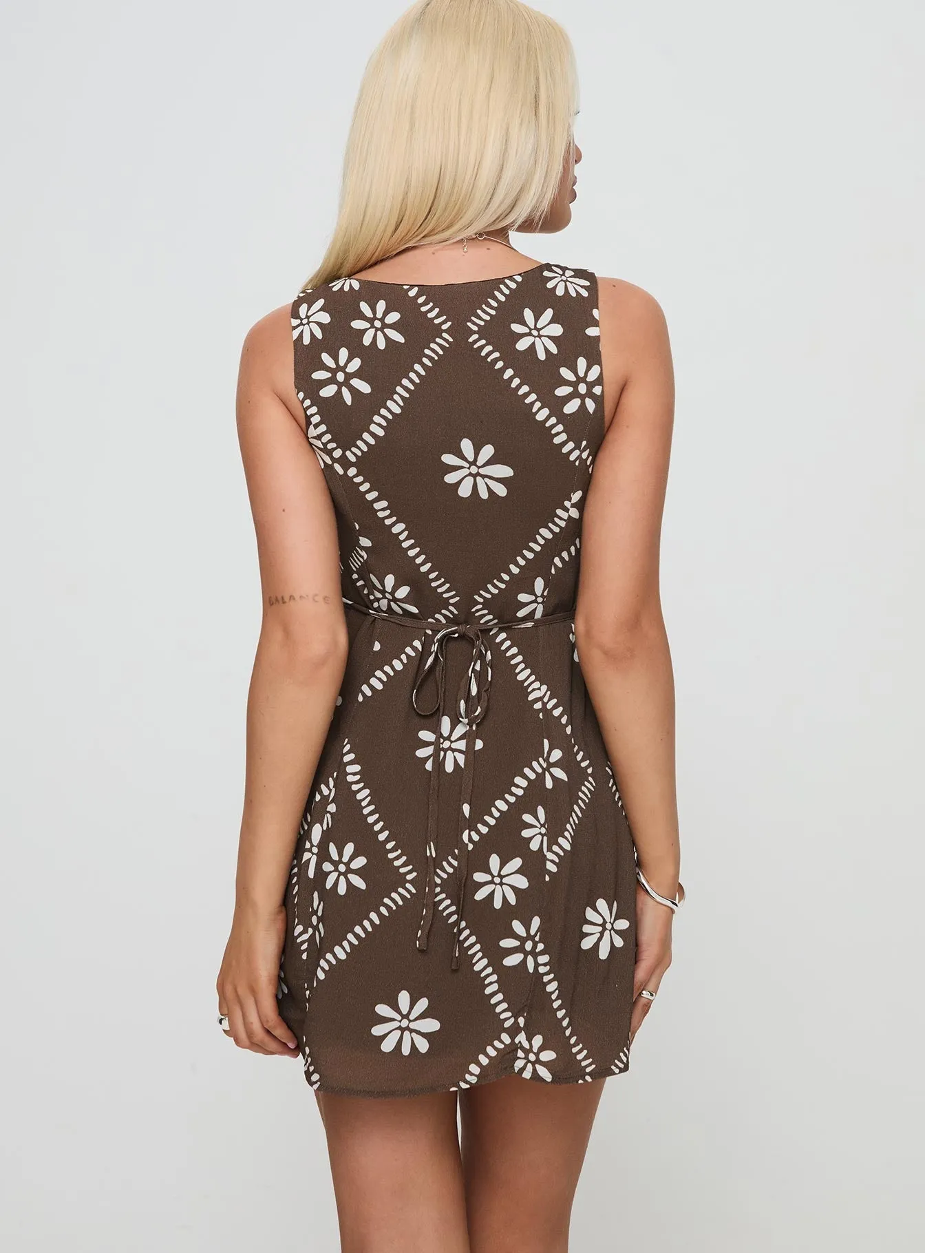 Floral Look Niseko Mini Dress Brown