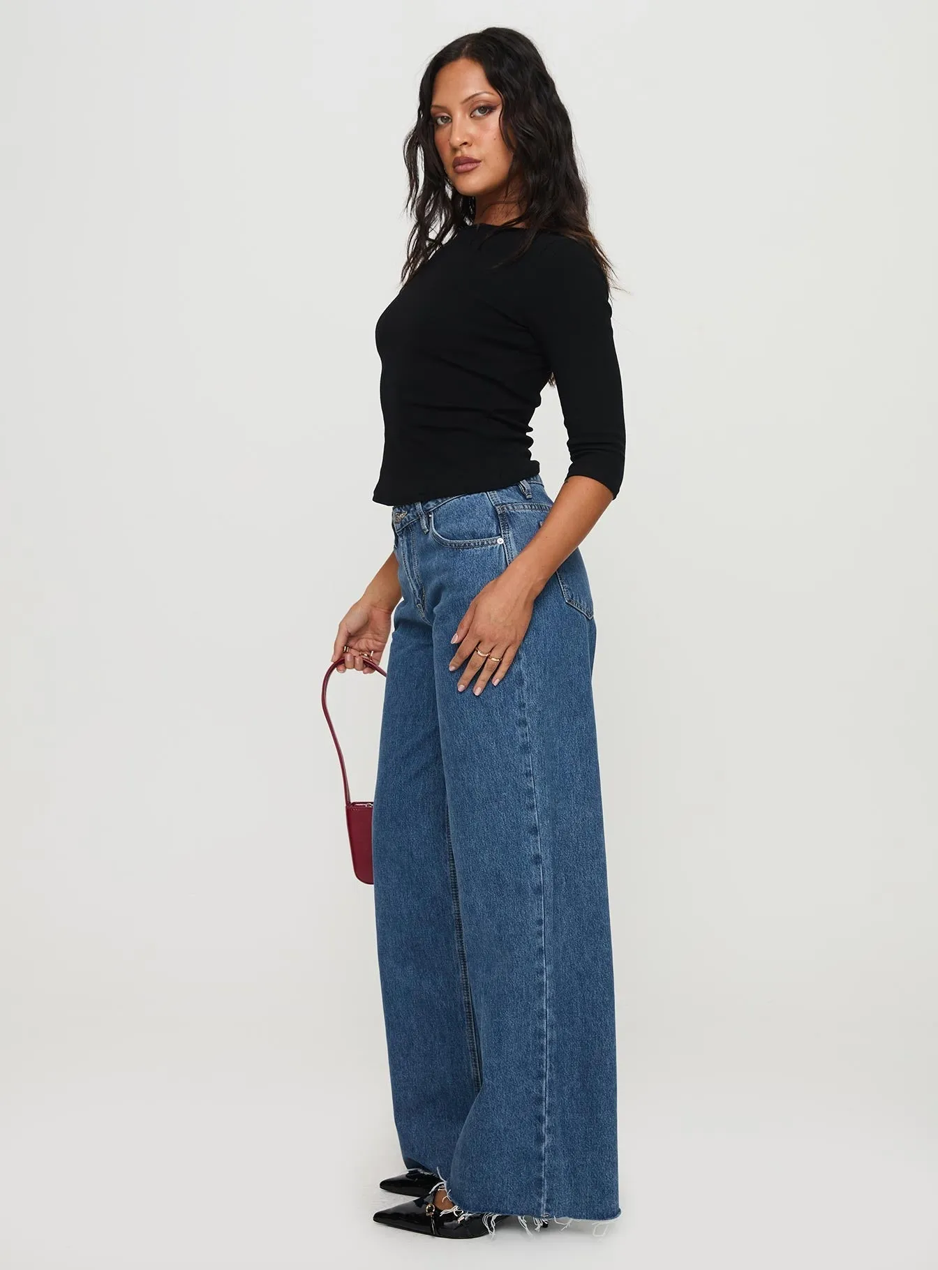 Darla Low Rise Straight Leg Jeans Mid Wash Minimalist Pocket Design