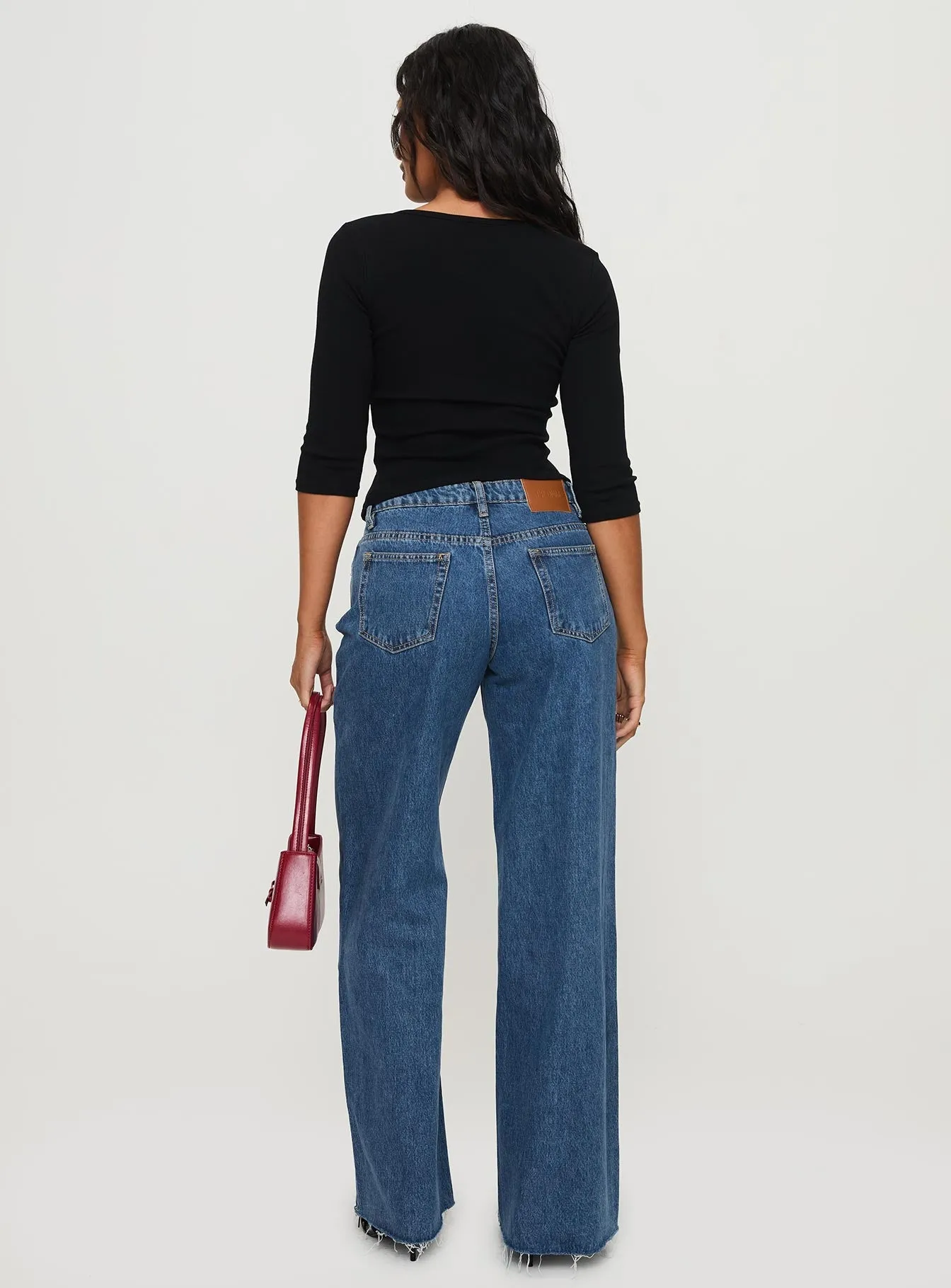 Darla Low Rise Straight Leg Jeans Mid Wash Everyday Motion Fashion Lover Youth Style Smooth