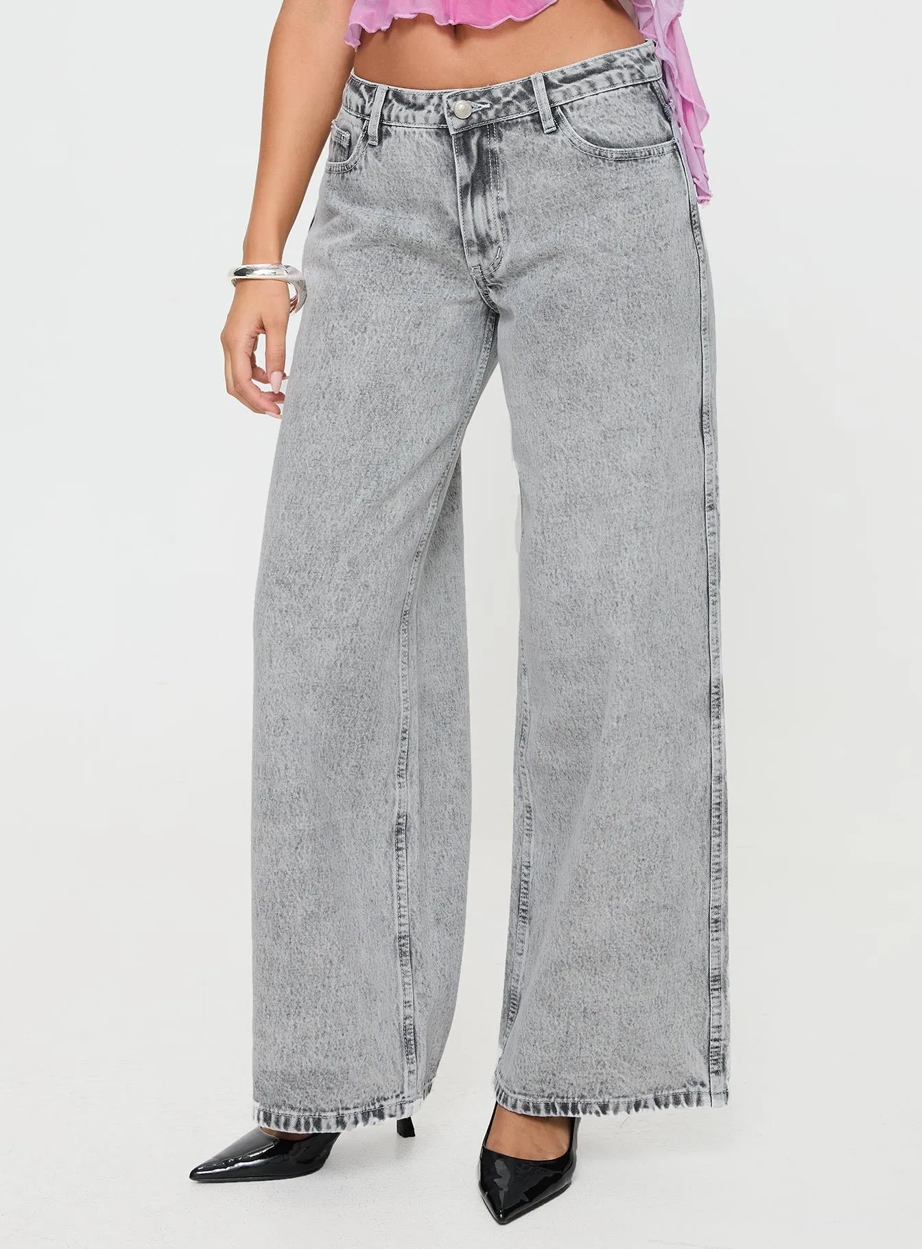 Brayden Low Wise Relaxed Jeans Grey Acid Wash Artist Vibe Durable