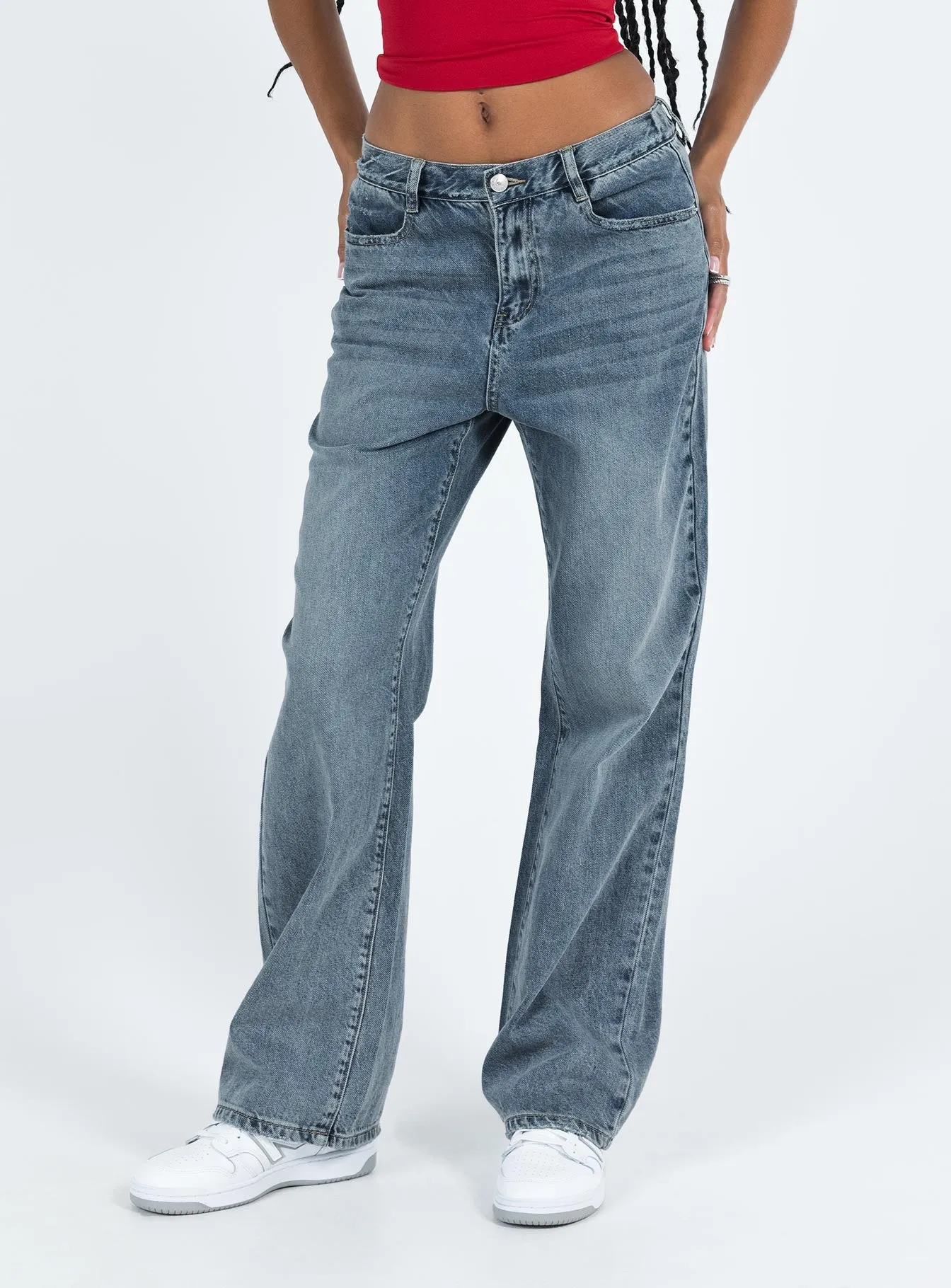 Hoban Jeans Mid Wash Denim Simple clothing Date Night Loose Vintage Lover