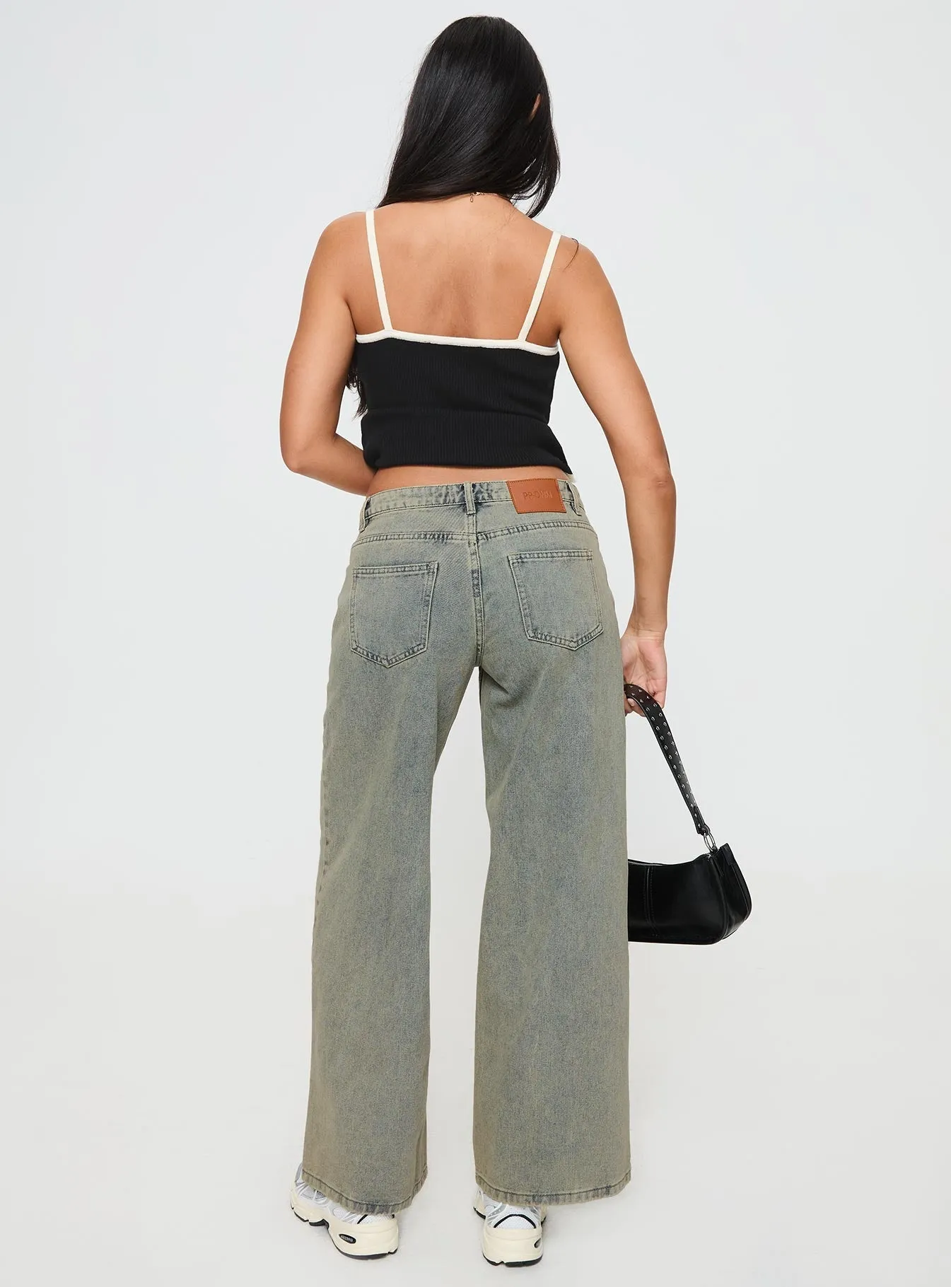 Day Ready Jaycee Low Rise Wide Leg Jeans Antique Wash