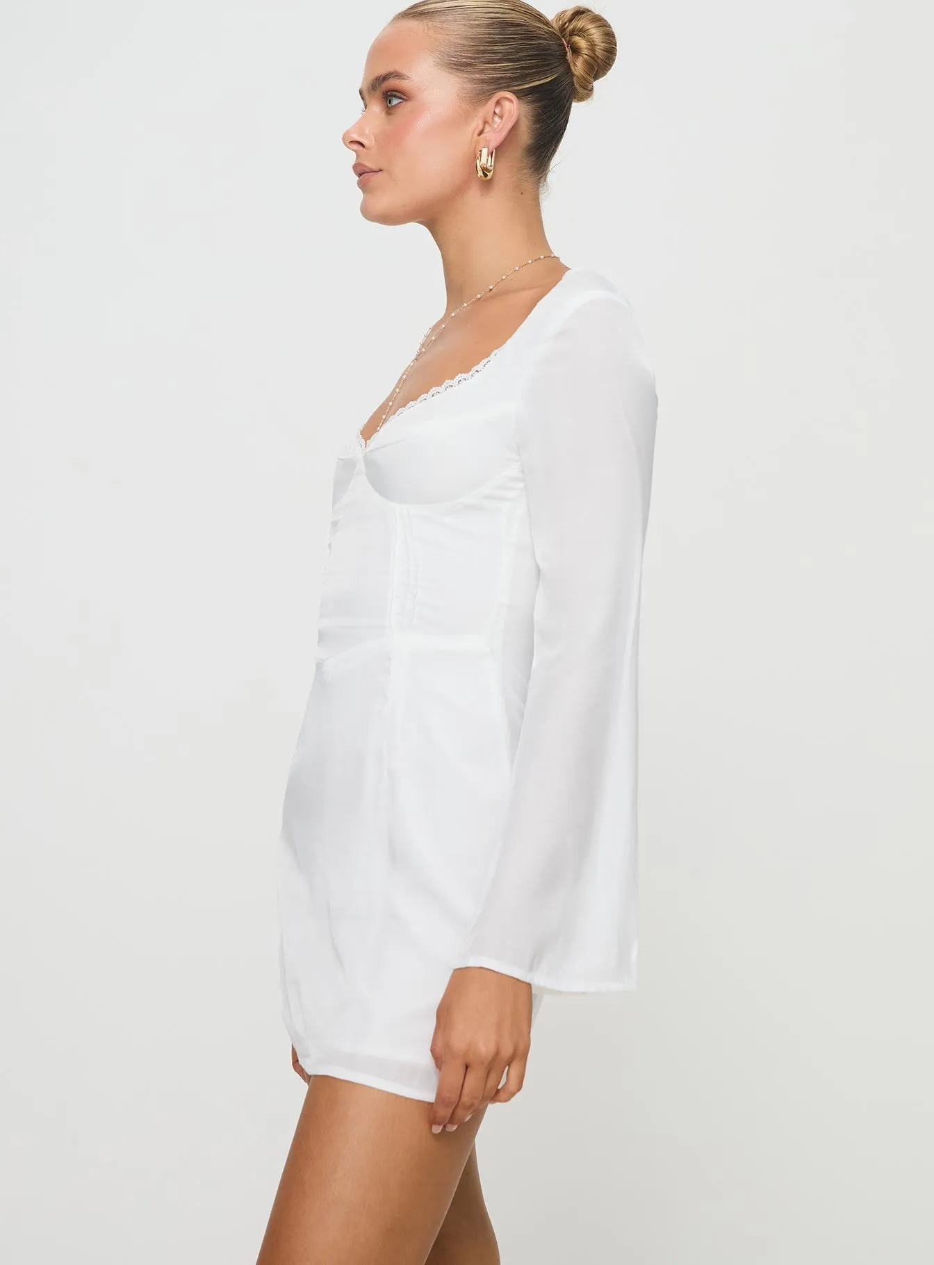 Lyna Long Sleeve Mini Dress White Street Fashion Playful Design